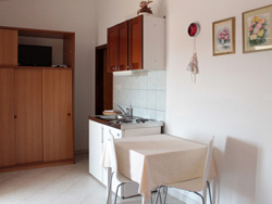 Apartmani Vera - Roza apartman