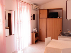 Apartmani Vera - Roza apartman